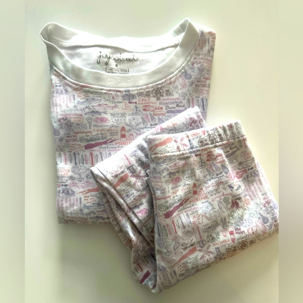Girls Pajamas with Hamptons design. Size 6.
